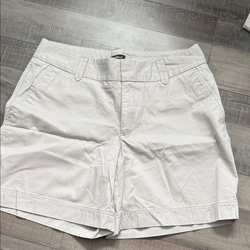 Eddie Bauer Women's Light Khaki Shorts